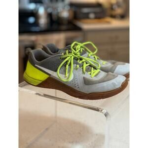 Nike Flywire Gray & Lime Green Sneakers - Men's Size 10.5